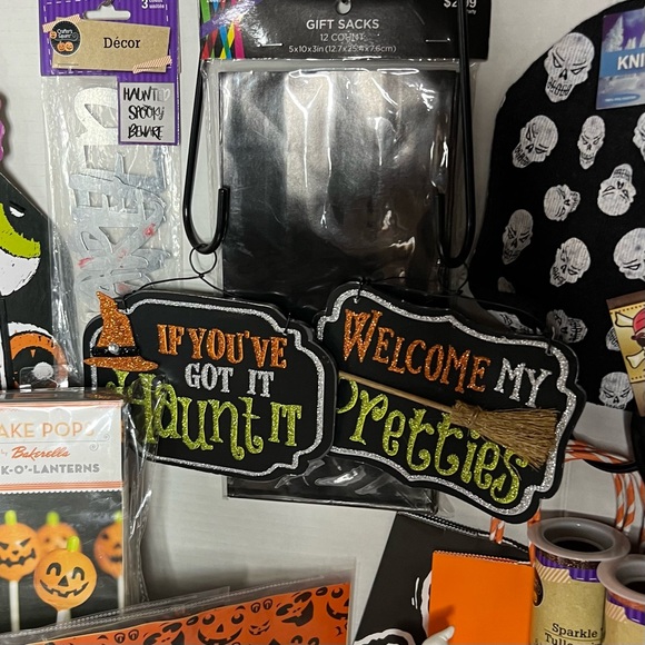 HAPPY HALLOWEEN DECORATION & CRAFT GIFT SET - Picture 9 of 16